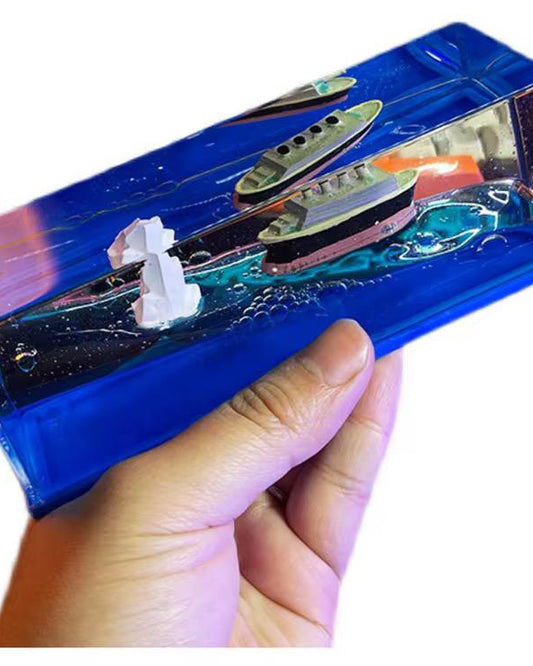 🛳️💧 Sıvı Jel Blok – Gemi & Buzdağı Temalı Dekoratif Masa Aksesuarı | Zarif ve Hareketli Tasarım