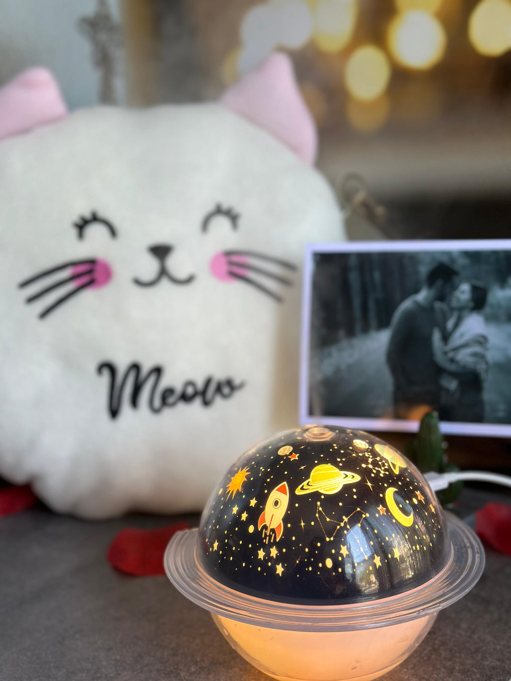 Kişiye Özel Tasarlanabilir Fotoğraf Çerçevesi, Nemlendirici ve Hello Kitty Yastık Seti