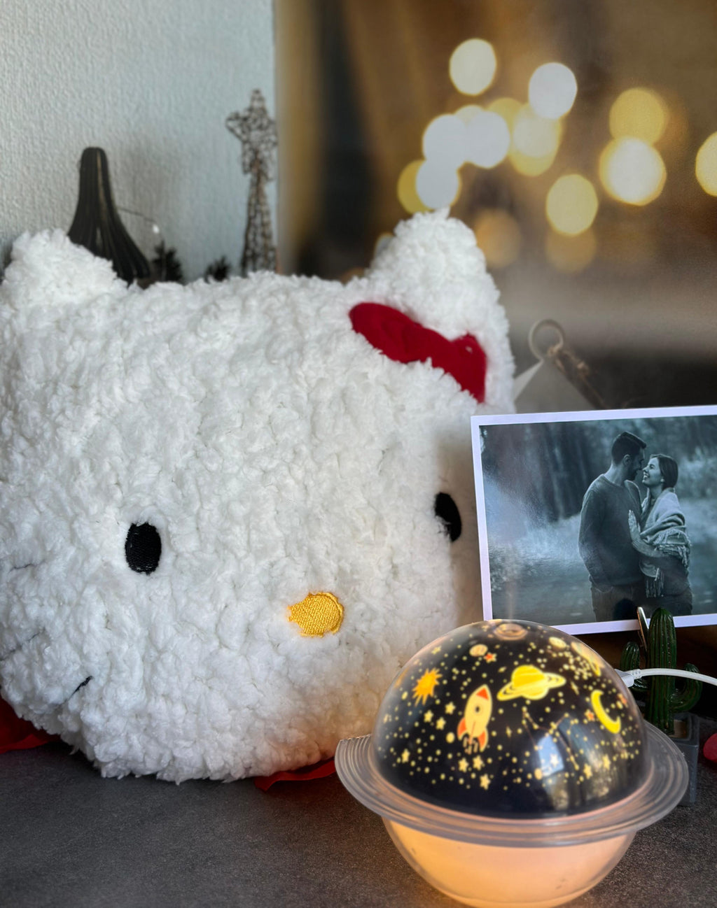 Kişiye Özel Tasarlanabilir Fotoğraf Çerçevesi, Nemlendirici ve Hello Kitty Yastık Seti
