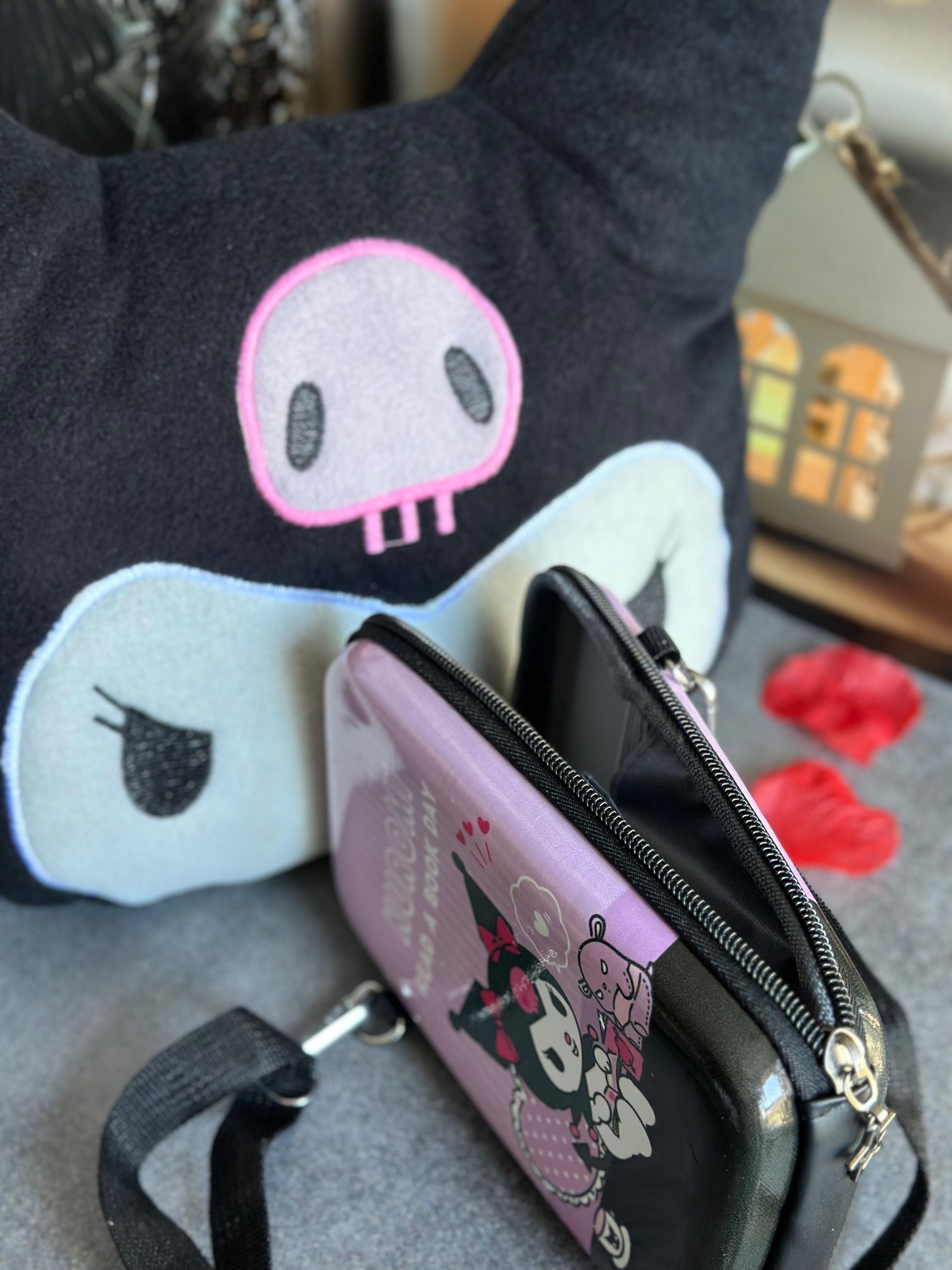 Dekoratif ve Fonksiyonel Set (Deri Çanta / Yastık)