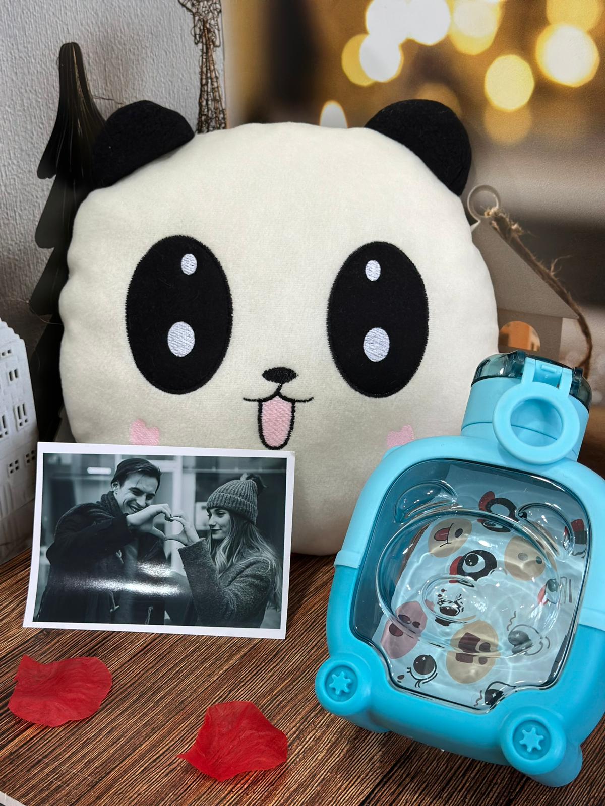 Panda Peluş Yastık  Sevimli Ayıcık Desenli Su Matarası  Kişiye Özel Çerçeve
