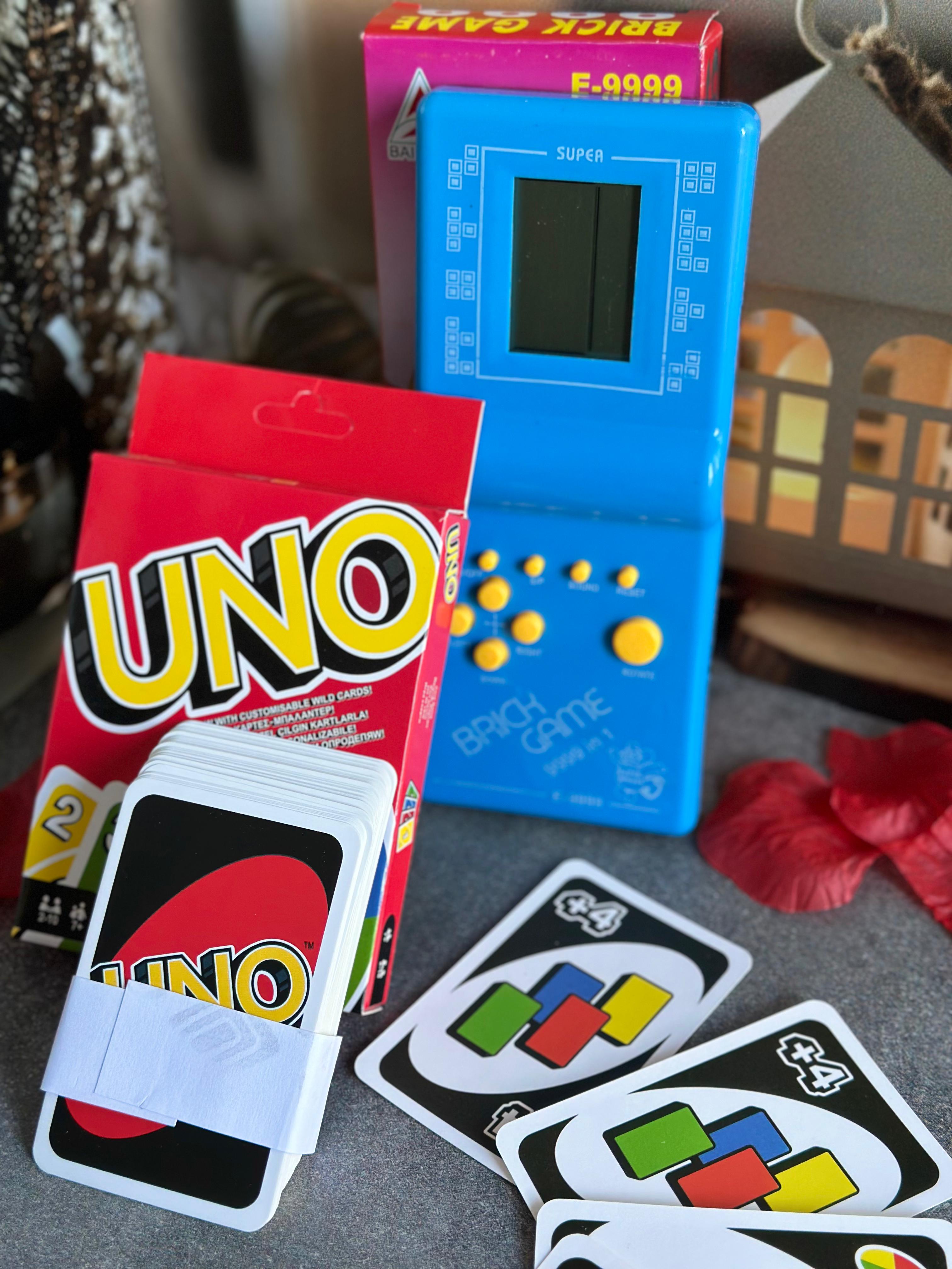 Uno ve Oyun Seti